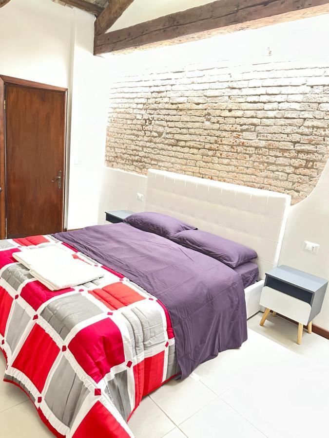 Venice Rainbow Apartments San Zaccaria Екстер'єр фото